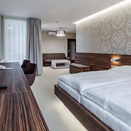 Hotell Morava Otrokovice
